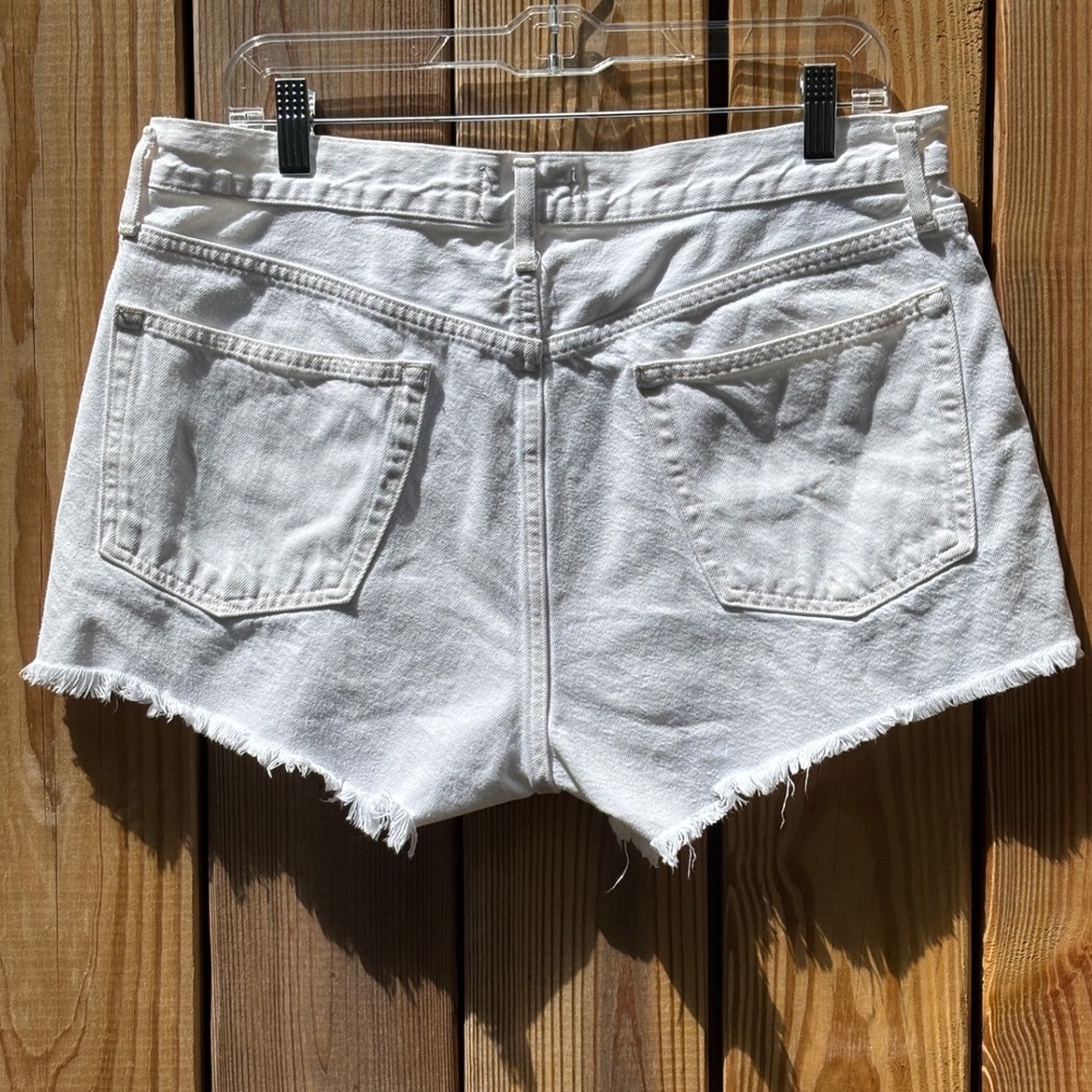 AGOLDE Parker White Jean Shorts Size 30 Distressed Raw Hem Summer Minimalist - Picture 4 of 6